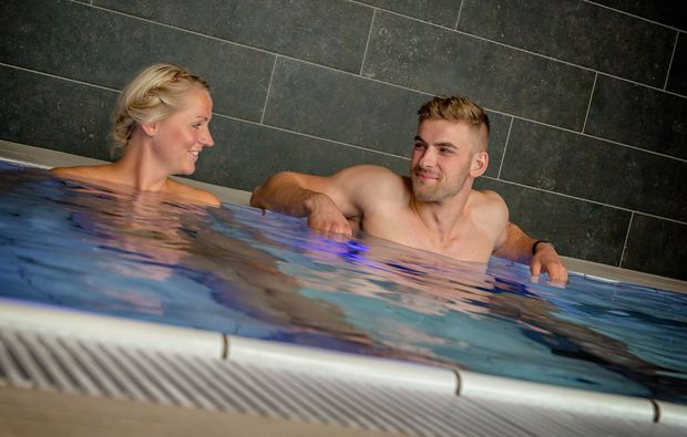 wellnesstag-fuer-zwei-waren-mueritz-schwimmbad