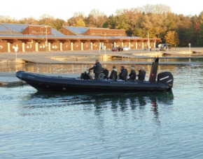Speedboot fahren