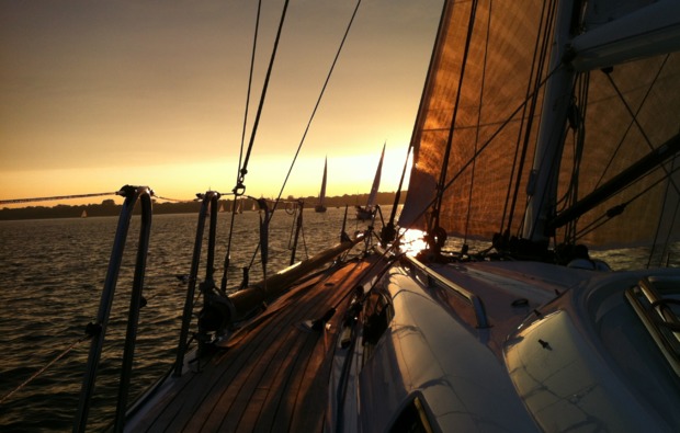 segel-schnupperkurs-stralsund-sonnenuntergang