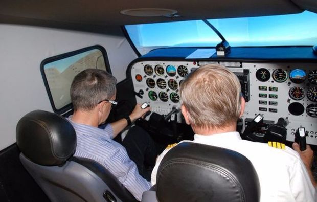 full-flight-simulator-leipzig-piper-seneca