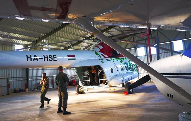 fallschirmsprung-kurs-siofok-sprungturmausbildung