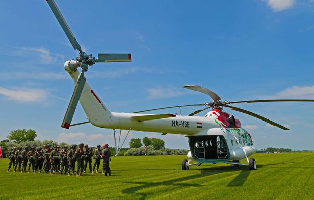 sprungturmausbildung-fallschirmsprung-kurs-siofok