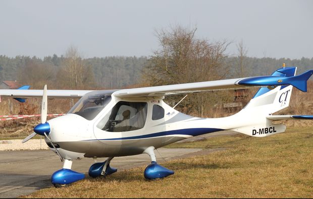 flugzeug-rundflug-weiden-in-der-oberpfalz-60min-ul-blau-1