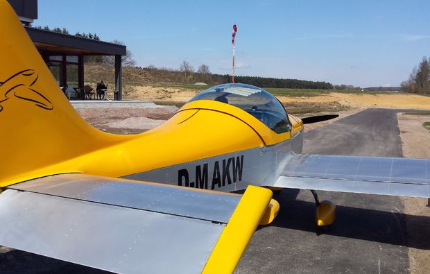 flugzeug-rundflug-weiden-in-der-oberpfalz-60min-ul-gelb-silber-1
