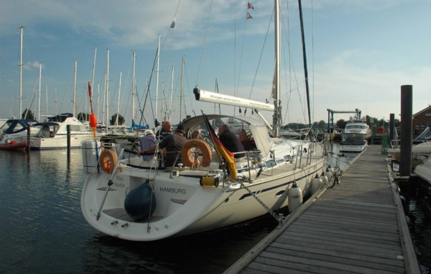 romantische-segeltoerns-rostock-warnemuende-hanse-sail-steg