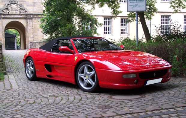 ferrari-fahren-siegen-sportlich