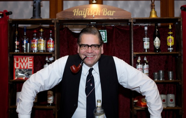 das-kriminal-dinner-saalfeld-barkeeper