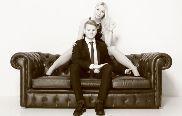 partner-fotoshooting-frankfurt-sofa