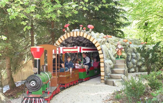 freizeitpark-sonnenbuehl-eisenbahn