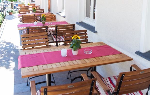 kurztrip-schmallenberg-terrasse