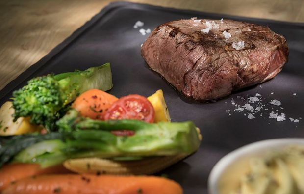 candle-light-dinner-hamburg-fleisch