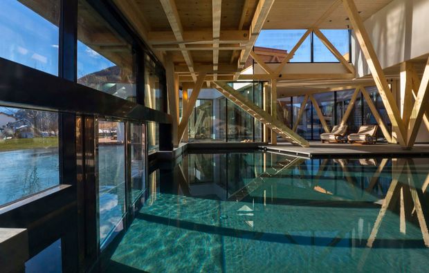 wellness-wochenende-mals-pool