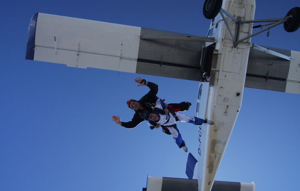 fallschirmsprung-oesterreich-kurs-niederoeblarn