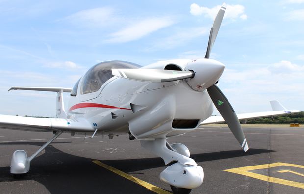 siegerland-flughafen-flugzeug-selber-fliegen-liebenscheid