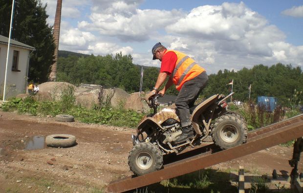 maennerspielplatz-grossalmerode-quad-fahren