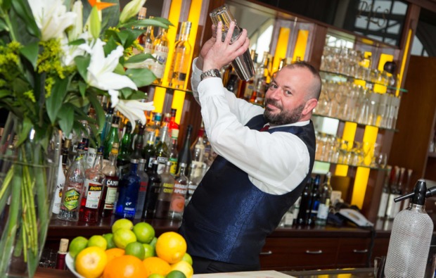 romantikwochenende-meerane-bar