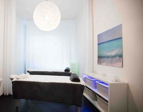 Floating & Massage