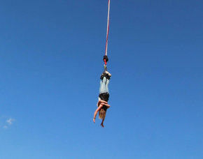 Bungee Jumping - Tandemsprung von einem 70 bzw. 80 Meter hohen Kran