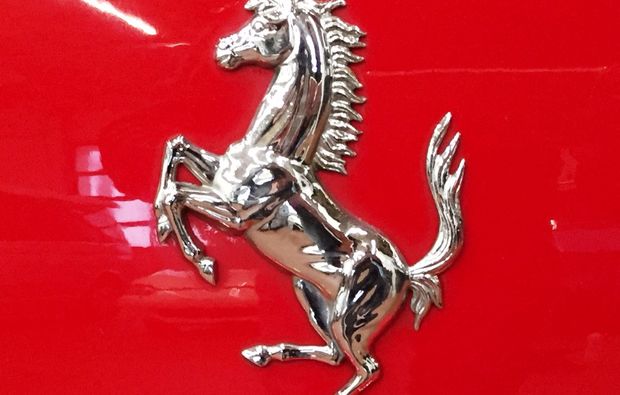 ferrari-fahren-neumarkt-i-d-oberpfalz-sportwagen