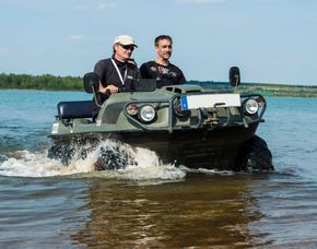 Amphibienfahrzeug fahren