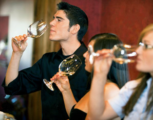 Weinseminar Zürich Eine Weinprobe ist ein wahres Fest für Weinliebhaber