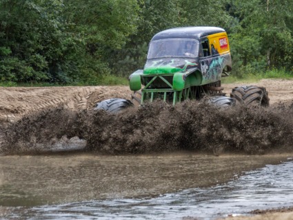 Monster Truck Fahren In Furstenau Als Geschenk Mydays