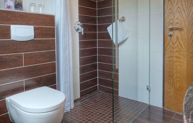thermen-spa-hotels-bad-bertrich-badezimmer