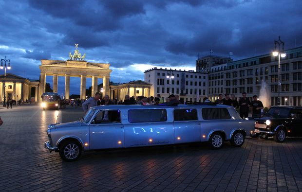 aussergewoehnliche-stadtrundfahrt-berlin-brandenburger-tor-nacht
