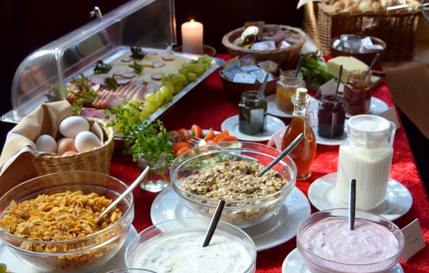 kurzurlaub-freudenberg-fruehstueck-buffet