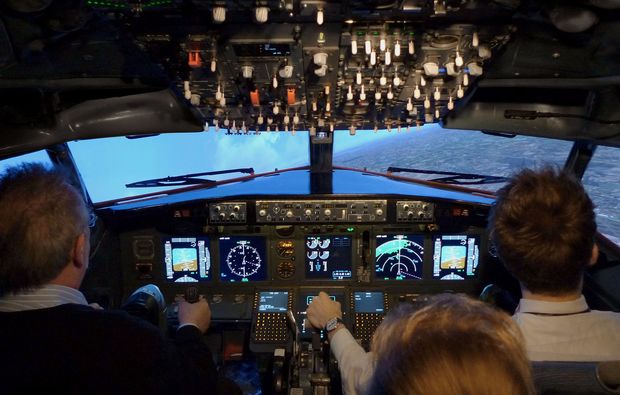 flugsimulator-berlin-boeing-selber-fliegen