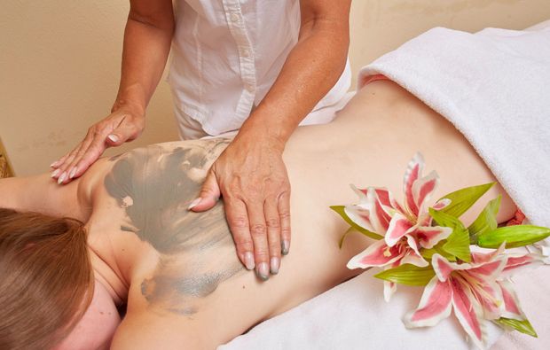 wellnesshotel-neunkirchen-massage