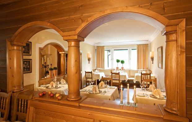 schlemmen-traeumen-bad-fuessing-abendessen