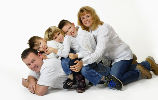 familien-fotoshooting-bremen-on-the-floor
