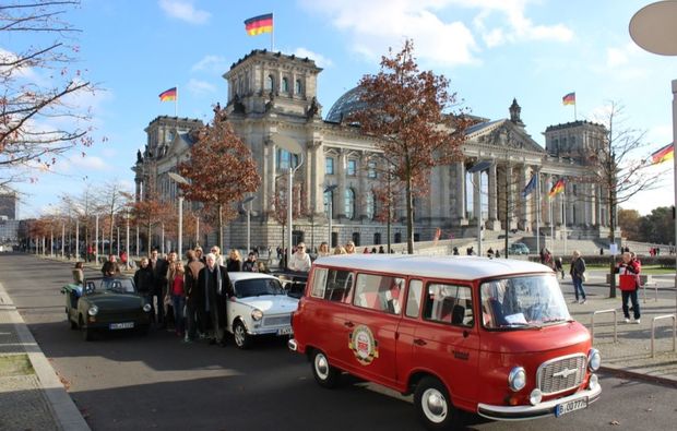 aussergewoehnliche-stadtrundfahrt-berlin-oldtimer