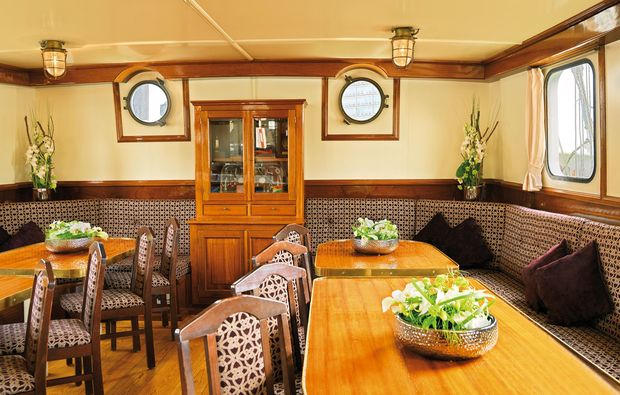 regattasegeln-kiel-kleiner-salon