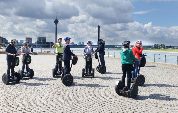 segway-city-tour-duesseldorf-sightseeing