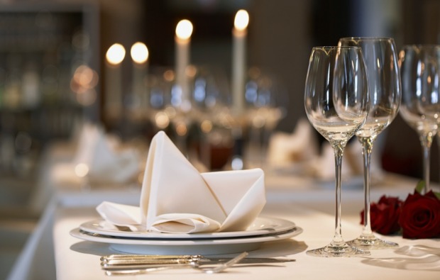 candle-light-dinner-fuer-zwei-schmoelln-bg4