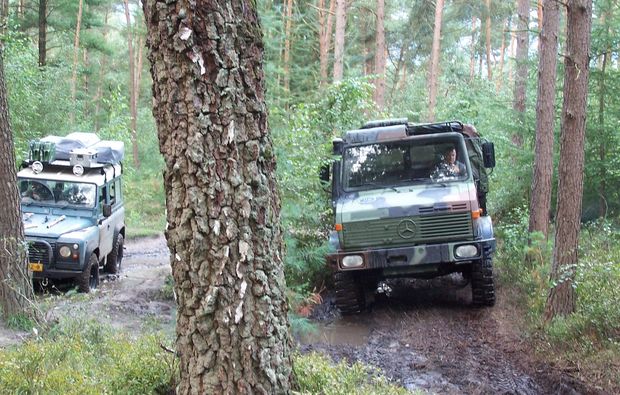 truck-offroad-fahren-fuerstenau-wald