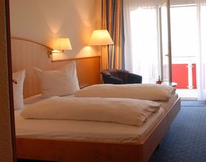 Kuschelwochenende (Voyage d'Amour) - Löwenstein-Hößlinsülz Flair-Hotel Landgasthof Roger   - 3-Gänge-Menü