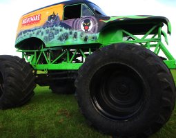 Monster Truck Fahren Inkl Pkw Crashen Als Geschenk Mydays