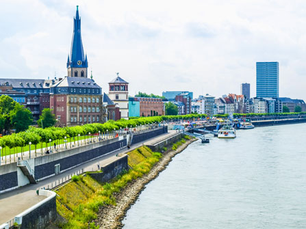 Düsseldorf Rheinpromenade